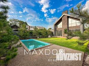 Дом 325м², 2-этажный, участок 7 сот.  