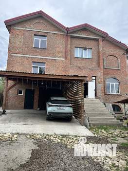 Дом 630м², 2-этажный, участок 13 сот.  