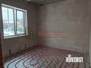 Дом 100м&sup2;, 1-этажный, участок 4 сот.  