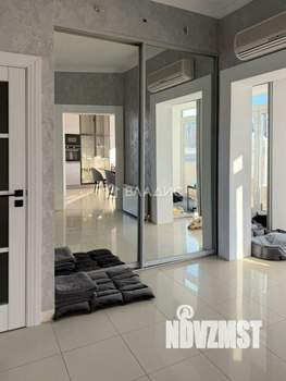 Дом 446м&sup2;, 2-этажный, участок 522 сот.  