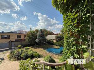 Дом 240м&sup2;, 2-этажный, участок 6 сот.  