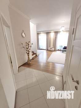 Дом 140м², 2-этажный, участок 4 сот.  