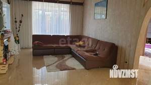 Дом 190м&sup2;, 2-этажный, участок 3 сот.  