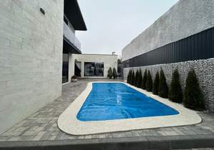 Дом 250м&sup2;, 3-этажный, участок 8 сот.  