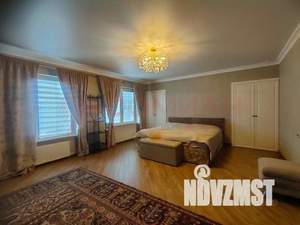 Дом 130м&sup2;, 2-этажный, участок 3 сот.  