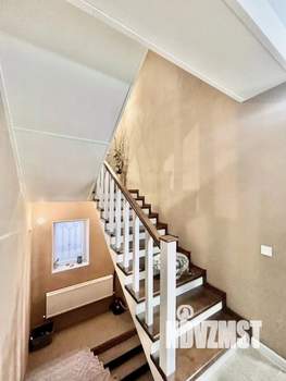 Дом 220м&sup2;, 2-этажный, участок 7 сот.  