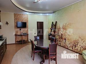 Дом 175м&sup2;, 2-этажный, участок 4 сот.  