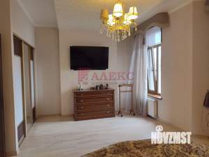 Дом 250м², 2-этажный, участок 3 сот.  
