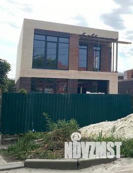 Дом 143м&sup2;, 2-этажный, участок 3 сот.  