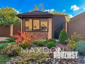 Дом 200м&sup2;, 2-этажный, участок 5 сот.  