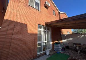 Дом 107м&sup2;, 2-этажный, участок 3 сот.  