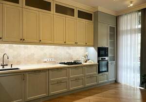 Дом 200м&sup2;, 3-этажный, участок 4 сот.  