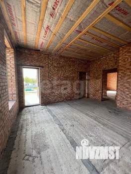 Дом 187м&sup2;, 2-этажный, участок 3 сот.  