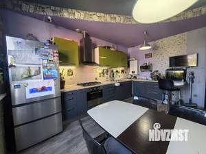 Дом 109м&sup2;, 2-этажный, участок 3 сот.  