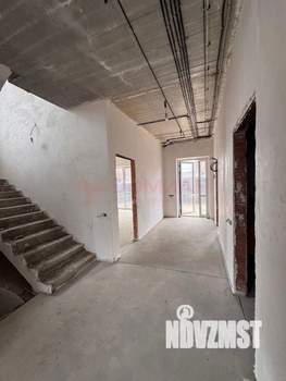 Дом 250м², 2-этажный, участок 4 сот.  