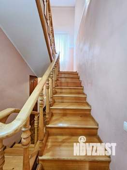 Дом 215м&sup2;, 2-этажный, участок 6 сот.  