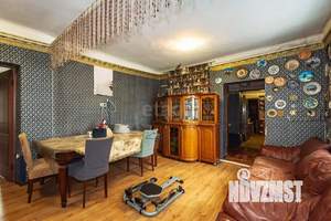 Дом 69м&sup2;, 2-этажный, участок 4 сот.  