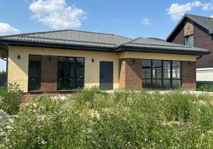 Дом 132м&sup2;, 1-этажный, участок 6 сот.  