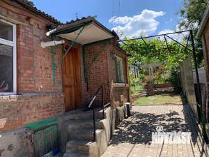 Дом 50м&sup2;, 2-этажный, участок 5 сот.  