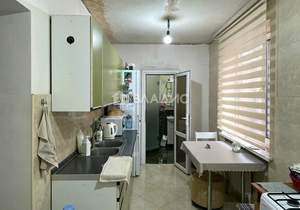 Дом 166м&sup2;, 2-этажный, участок 4 сот.  