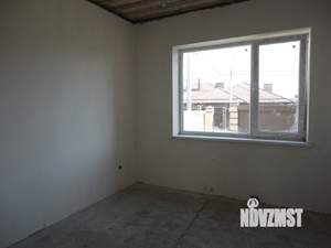 Дом 100м&sup2;, 1-этажный, участок 5 сот.  