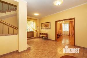 Дом 226м², 2-этажный, участок 7 сот.  