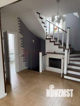 Дом 170м&sup2;, 2-этажный, участок 3 сот.  