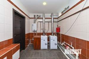 Дом 390м&sup2;, 3-этажный, участок 12 сот.  