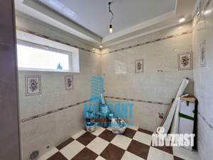 Дом 320м&sup2;, 2-этажный, участок 4 сот.  