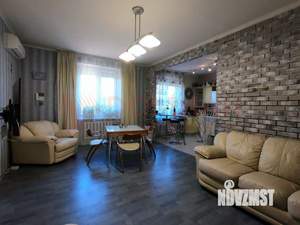 Дом 312м², 3-этажный, участок 4 сот.  