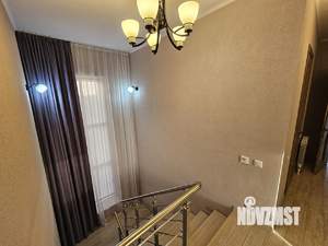 Дом 206м&sup2;, 2-этажный, участок 6 сот.  