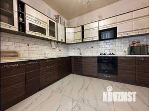 Дом 150м&sup2;, 2-этажный, участок 3 сот.  