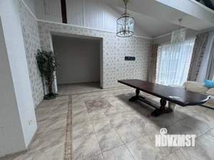 Дом 392м&sup2;, 2-этажный, участок 78 сот.  