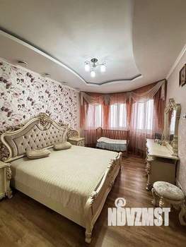 Дом 245м², 2-этажный, участок 3 сот.  