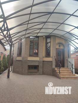 Дом 250м², 2-этажный, участок 3 сот.  