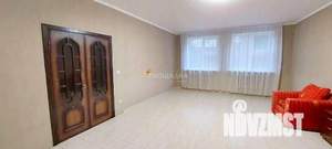 Дом 220м&sup2;, 2-этажный, участок 3 сот.  