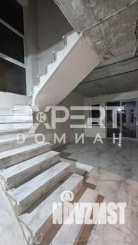 Дом 180м&sup2;, 2-этажный, участок 2 сот.  