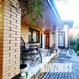 Дом 250м², 2-этажный, участок 4 сот.  