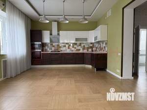 Дом 170м², 2-этажный, участок 3 сот.  