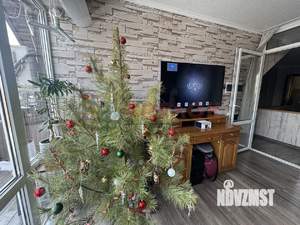 Дом 300м&sup2;, 3-этажный, участок 380 сот.  