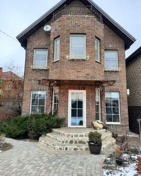 Дом 186м&sup2;, 3-этажный, участок 3 сот.  