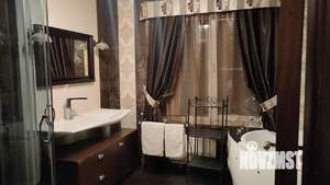 Дом 187м², 3-этажный, участок 3 сот.  