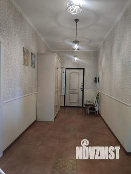 Дом 243м², 2-этажный, участок 6 сот.  