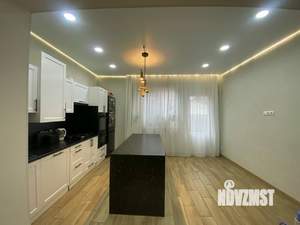 Дом 186м&sup2;, 2-этажный, участок 4 сот.  