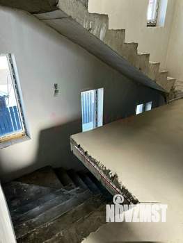 Дом 240м&sup2;, 3-этажный, участок 4 сот.  