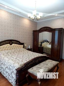 Дом 505м&sup2;, 2-этажный, участок 8 сот.  