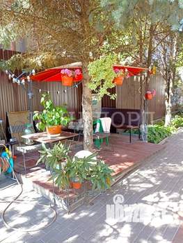 Дом 305м&sup2;, 2-этажный, участок 5 сот.  