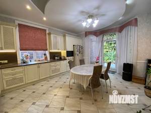 Дом 290м², 3-этажный, участок 5 сот.  