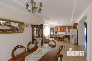 Дом 428м&sup2;, 3-этажный, участок 6 сот.  