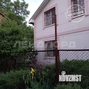 Дом 135м&sup2;, 2-этажный, участок 10 сот.  